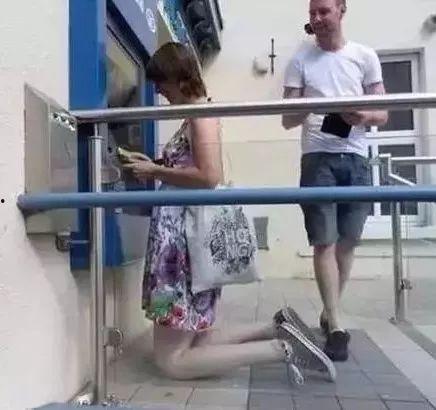 吃瓜令人震惊,吃瓜群众惊爆惊天大秘密！